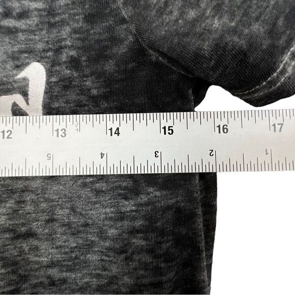 DISNEY WOMENS T SHIRT BLACK GRAY SIZE XS - Picture 3 of 6